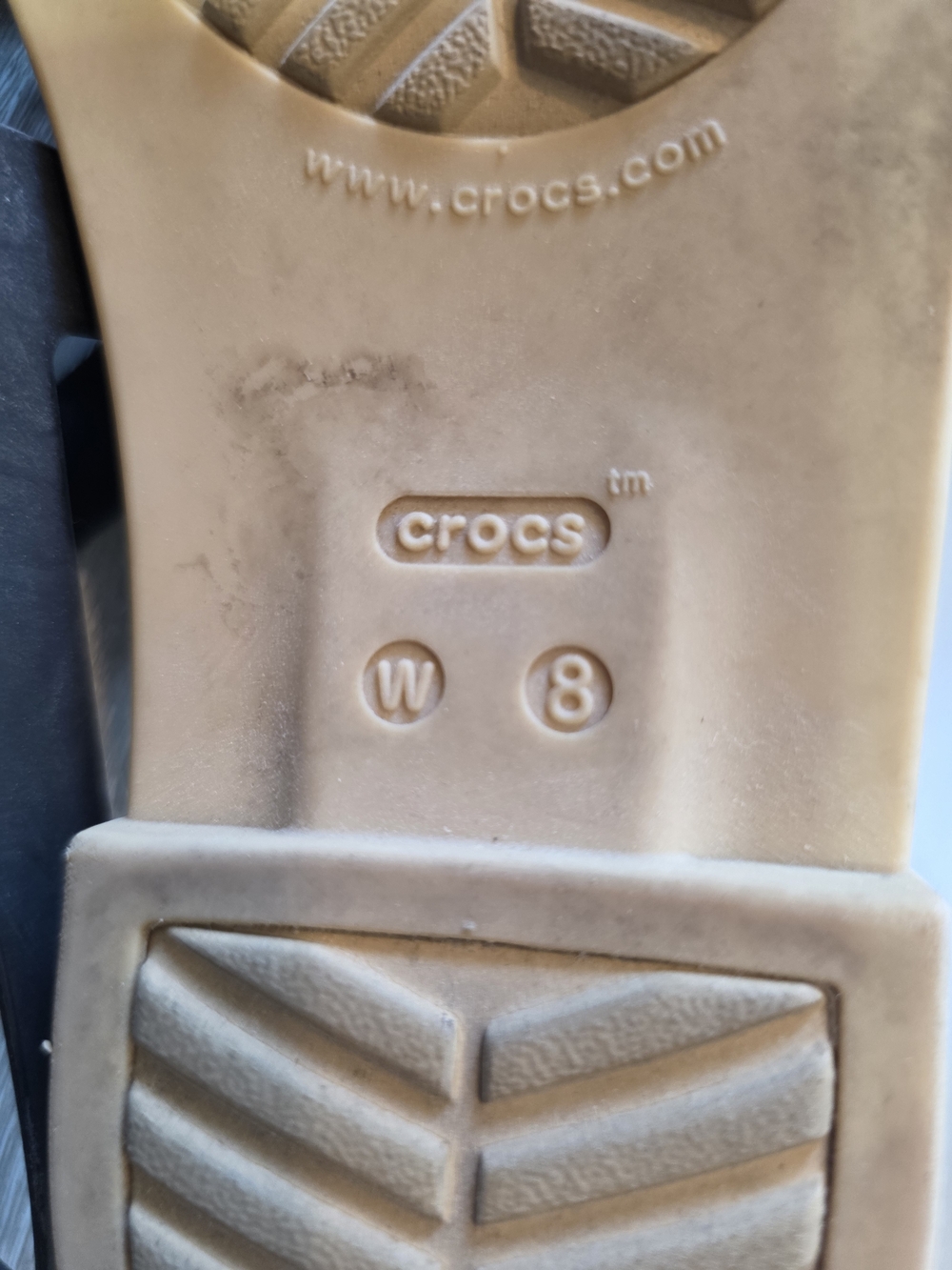 Crocs Tulum Strappy Sandal Womens 8 Black Tan Adjustable Buckle Flat Sand - Picture 5 of 6